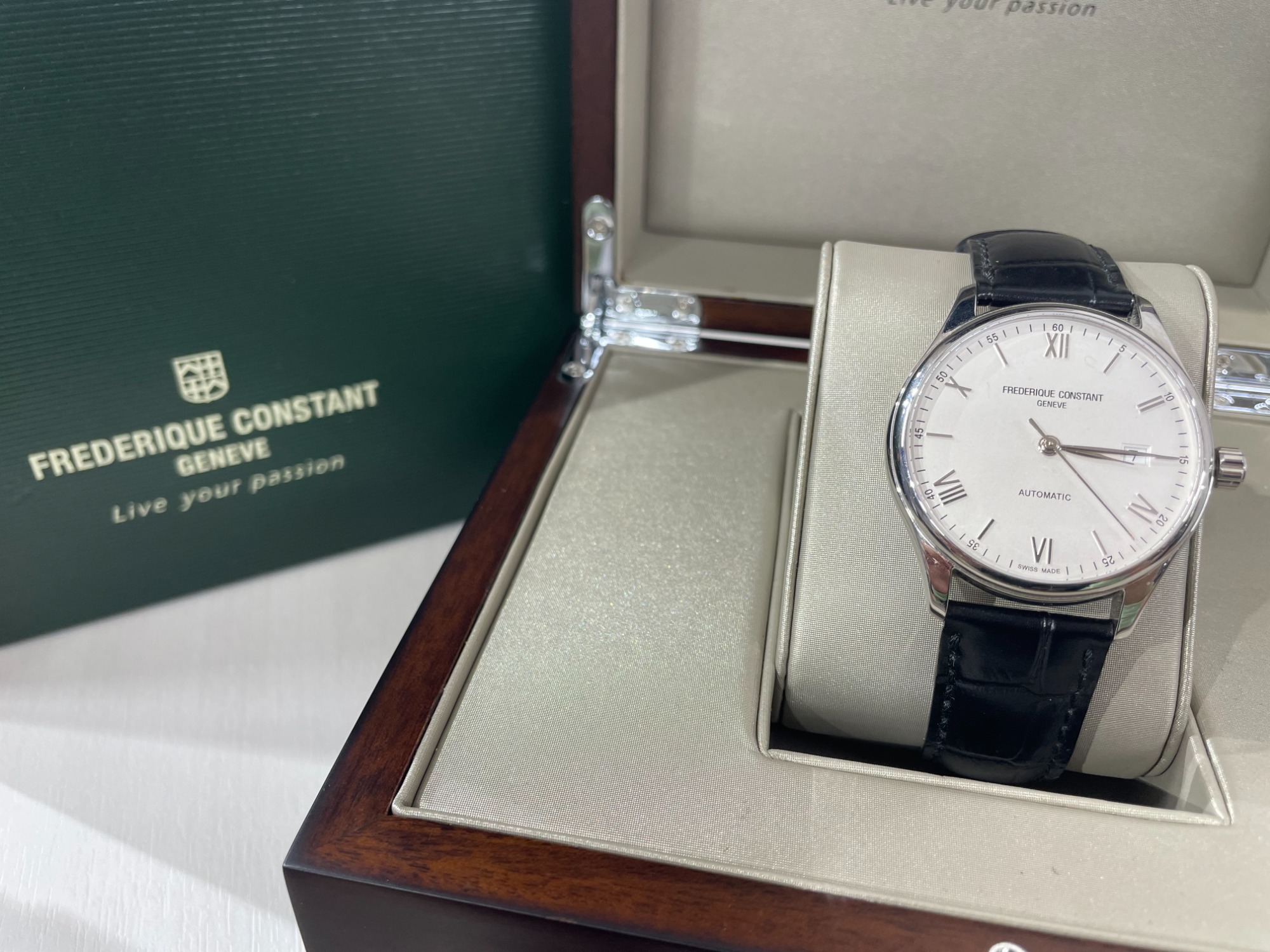 FREDERIQUE CONSTANT / フレデリック コンスタント】より「クラシック インデックス オートマチック 」のご紹介です！[2024.07.14発行]｜トレファクスタイル東大宮店｜洋服・古着の買取と販売の専門店｜トレジャーファクトリー（トレファク）のファッションリユース