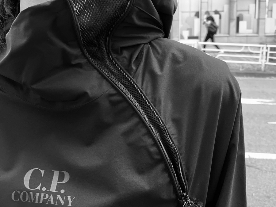 C.P COMPANY/ シーピーカンパニーよりPRO-TEK LOGO POPOVER HOODED