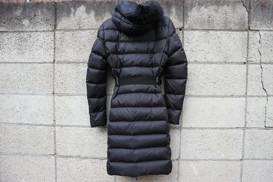 MONCLER/モンクレール】ファー付ダウンコートが入荷致しました