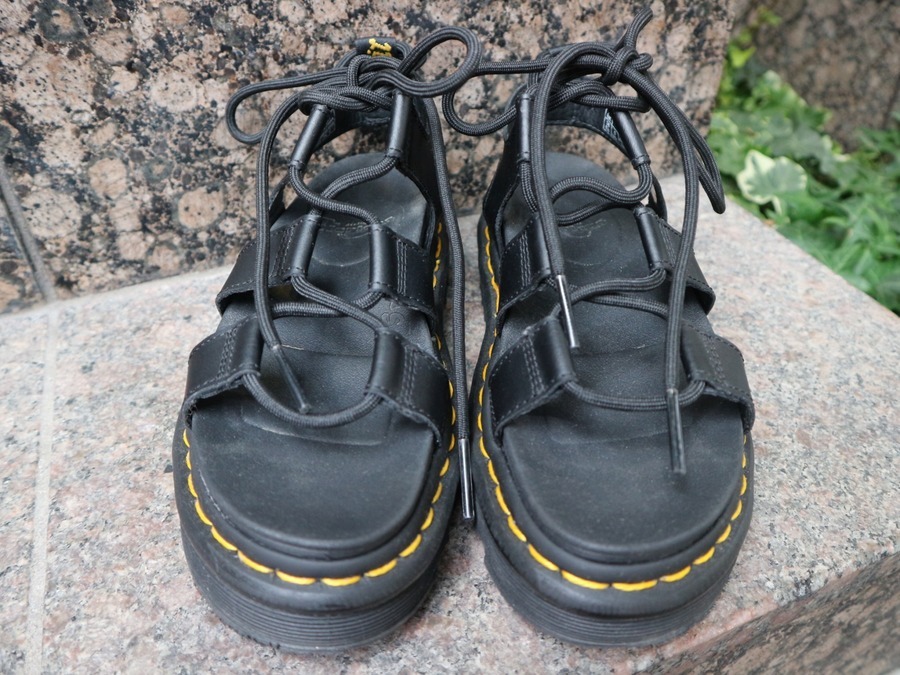 Dr.Martens/ドクターマーチン】ZEBRILUS NARTILLA サンダル入荷致し