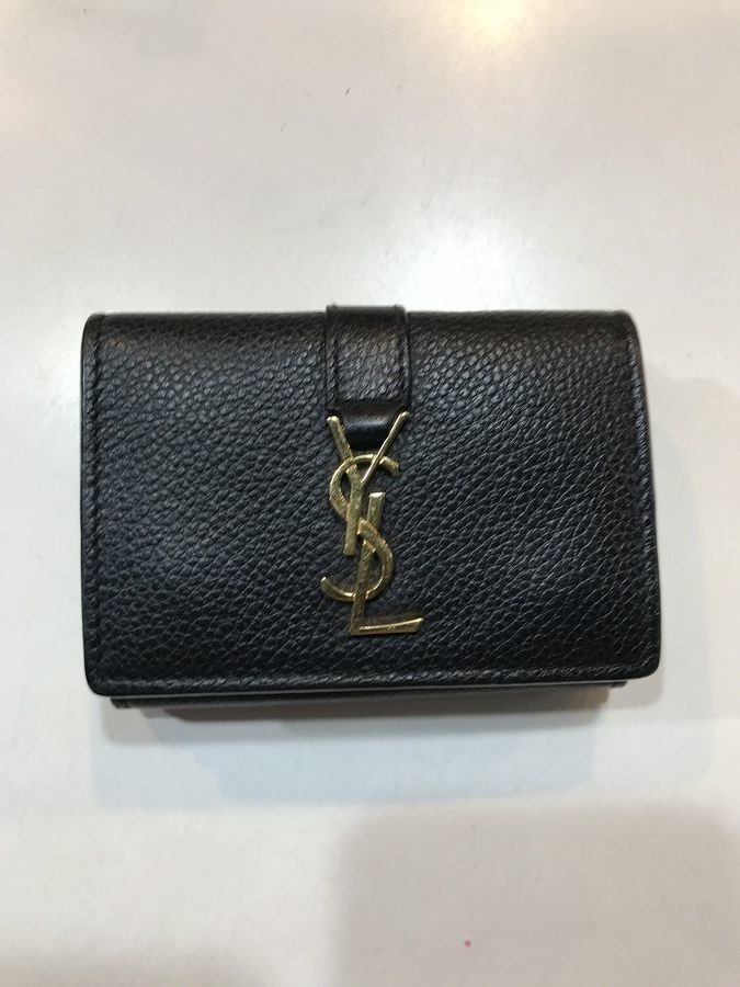 Yves Saint Laurent/イブサンローラン】よりタイニーウォレット お