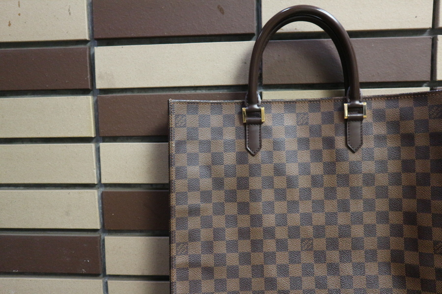 LOUIS VUITTON/ルイ・ヴィトン ダミエ サックプラ入荷いたしました