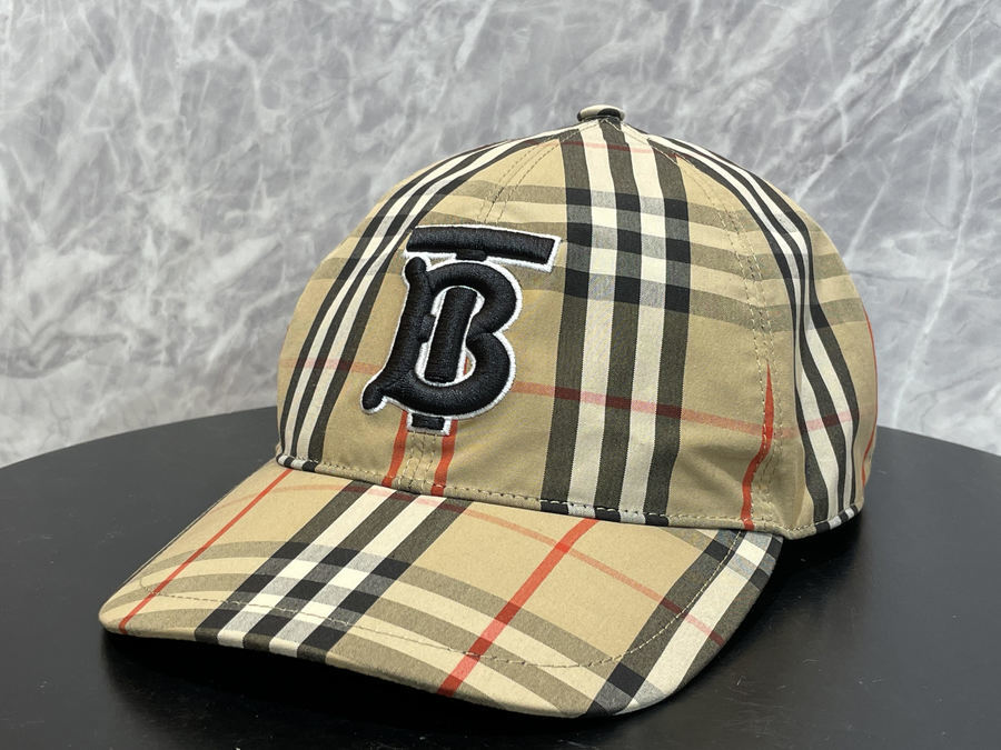 BURBERRY/バーバリー】よりノバチェックベースボールキャップが買取