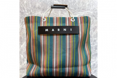 「インポートブランドのMARNI 」