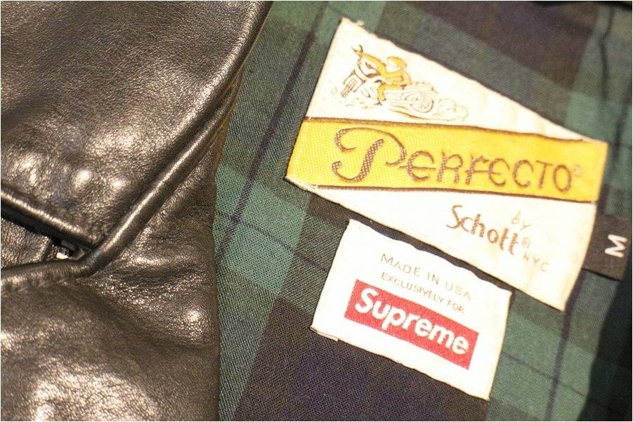 Supreme(シュプリーム)からschott(ショット)とのコラボアイテム