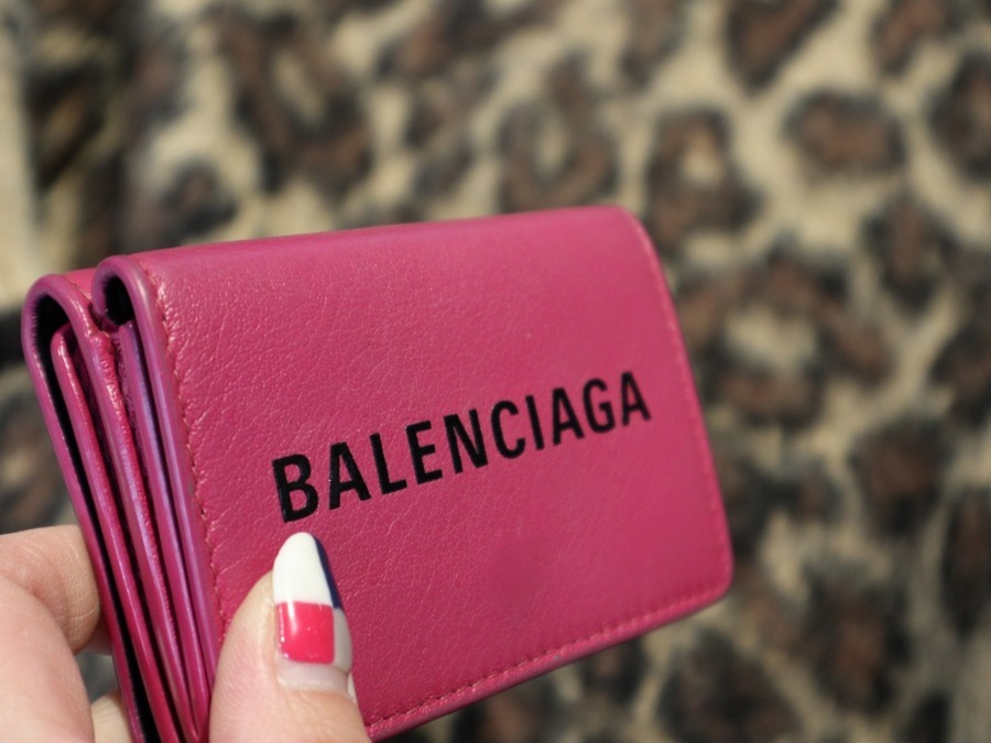 新作品質保証BALENCIAGA バレンシアガ　エブリデイ ミニウォレット　財布　黒 折り財布