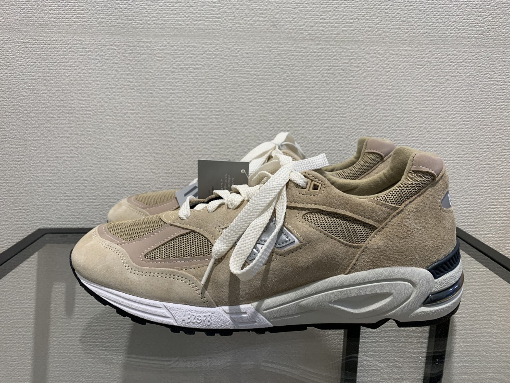 NEW BALANCE×KITH】より絶大な人気を誇る990シリーズのM990KS2 をお