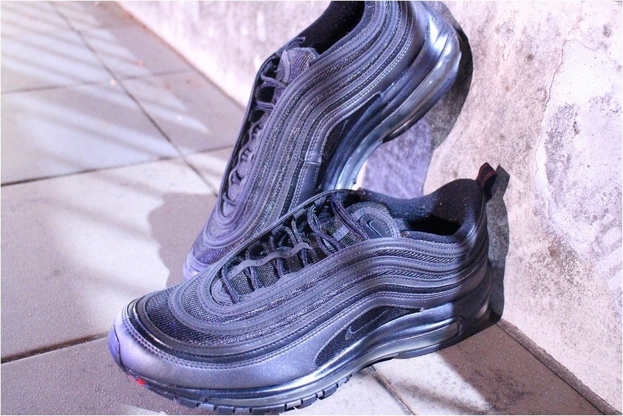 NIKE/ナイキ】AIR MAX 97 オールブラックのスニーカーが入荷しました