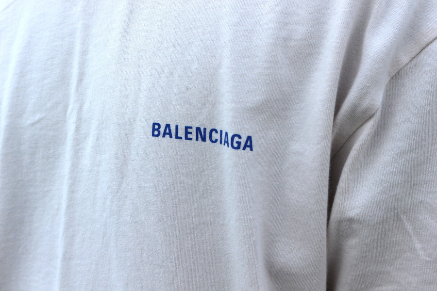 ラグジュアリーストリートブランド【BALENCIAGA/バレンシアガ】より