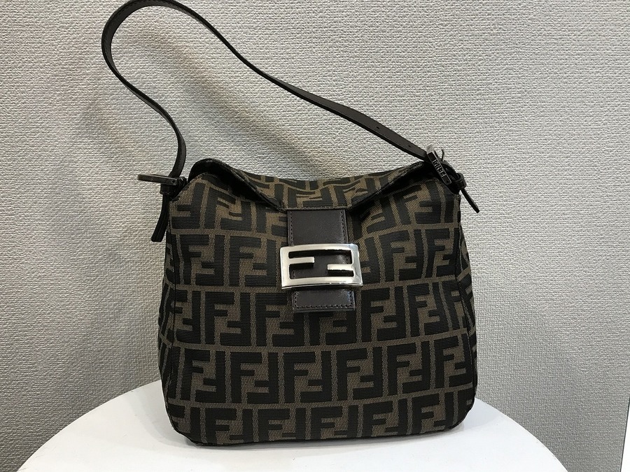 FENDI/フェンディ】からズッカ柄 マンマバケット バッグ 入荷です