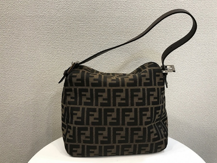 FENDI/フェンディ】からズッカ柄 マンマバケット バッグ 入荷です