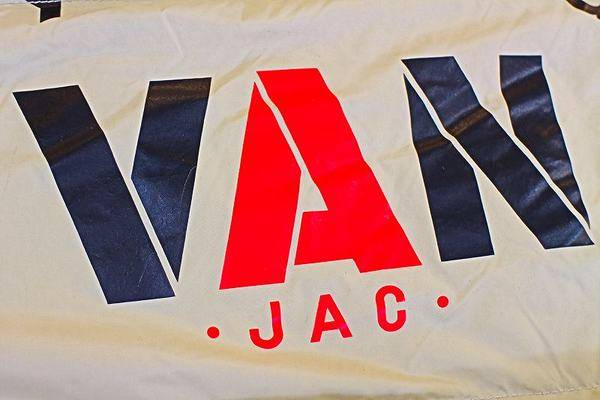 日本のファッションシーンを切り開いた存在感。「VAN JAC」の傑作