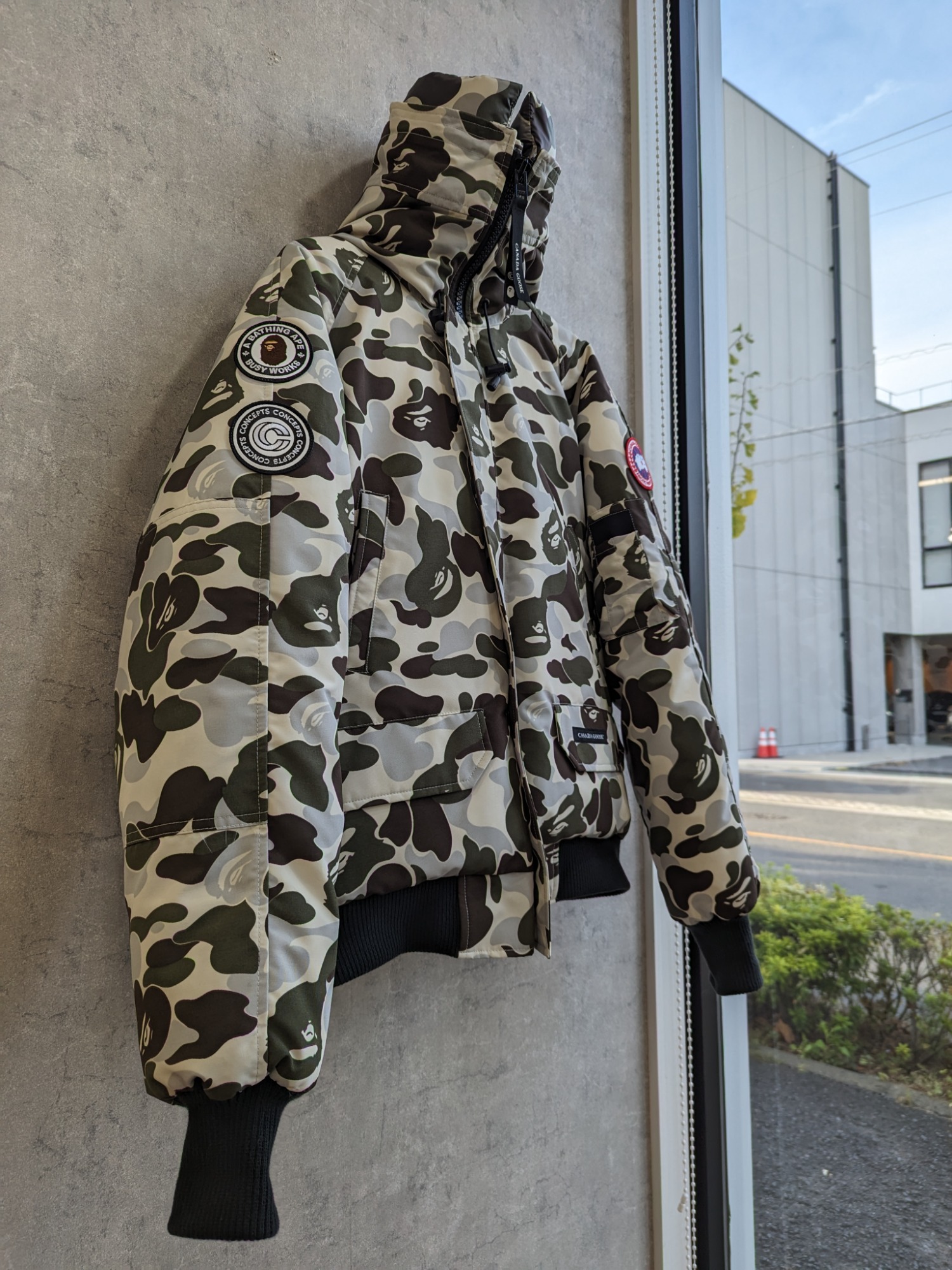 CANADA GOOSE×A BATHING APE】CHILLIWACK BOMBER [2024.10.31発行]｜トレファクスタイル川口芝産業道路店｜洋服・古着の買取と販売の専門店｜トレジャーファクトリー（トレファク）のファッションリユース