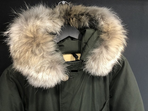 不動の名作ダウン!!WOOLRICH(ウールリッチ)のARCTIC PARKA(アークティックパーカ )入荷です!![2019.12.31発行]｜トレファクスタイル行徳店｜洋服・古着の買取と販売の専門店｜トレジャーファクトリー（トレファク）のファッションリユース