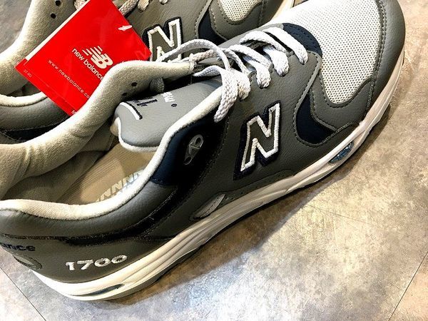 なんと未使用！！今人気のNEW BALANCE(ニューバランス)からM1700入荷