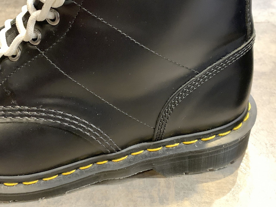 Dr.Martens×Needles/ドクターマーチン×ニードルズ】よりコラボ8ホール ブーツを入荷しました！！[2020.12.10発行]｜トレファクスタイル行徳店｜洋服・古着の買取と販売の専門店｜トレジャーファクトリー（トレファク）のファッションリユース