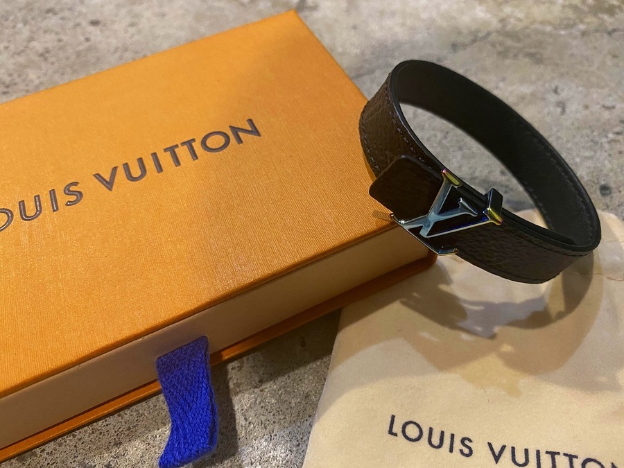 LOUIS VUITTON / ルイ ヴィトン】よりブラスレ・LVプリズムミニ