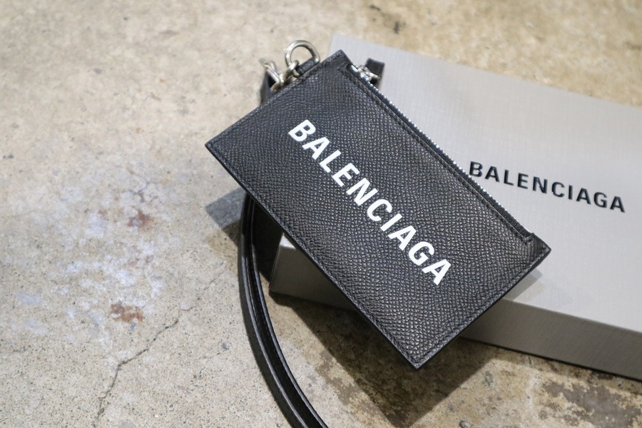 「インポートブランドのBALENCIAGA 」