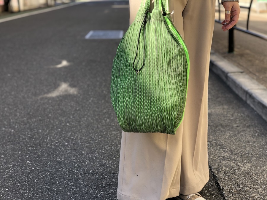 ISSEY MIYAKE　me　プリーツトートバッグ