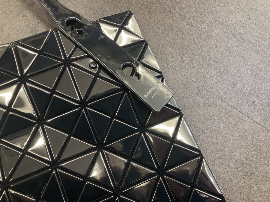 大人気ブランド【BAO BAO ISSEY MIYAKE/バオバオイッセイミヤケ】7x7