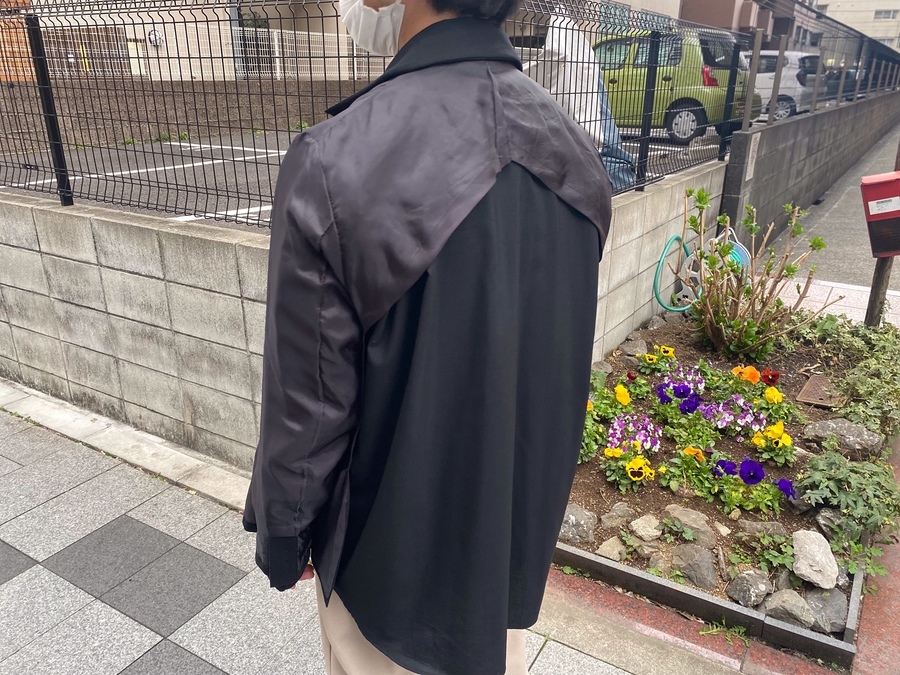 人気ドメスティックブランド【SACAI/サカイ】より21AW/SUITING  JACKETを買取入荷致しました。[2022.03.26発行]｜トレファクスタイル八王子店｜洋服・古着の買取と販売の専門店｜トレジャーファクトリー（トレファク）のファッションリユース