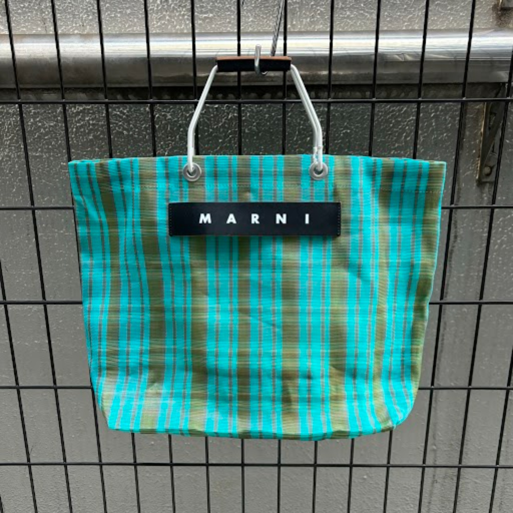 MARNI/マル二】より【MARKET STRIPE BAG/マーケットストライプバッグ 】が買取入荷いたしました！！[2024.02.28発行]｜トレファクスタイル八王子店｜洋服・古着の買取と販売の専門店｜トレジャーファクトリー（トレファク）のファッションリユース