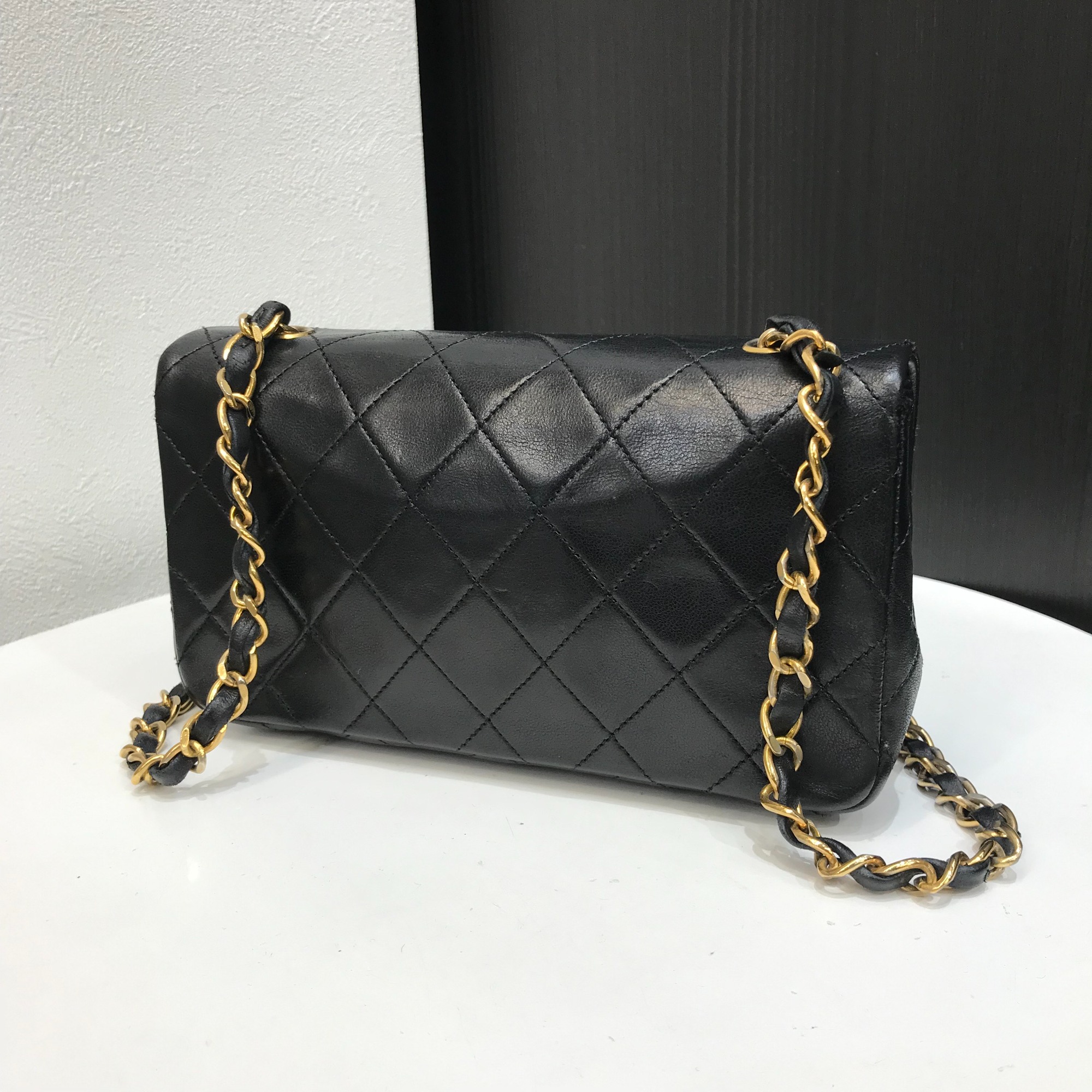 CHANEL/シャネル】より【チェーンショルダーバッグ】が買取入荷致し 