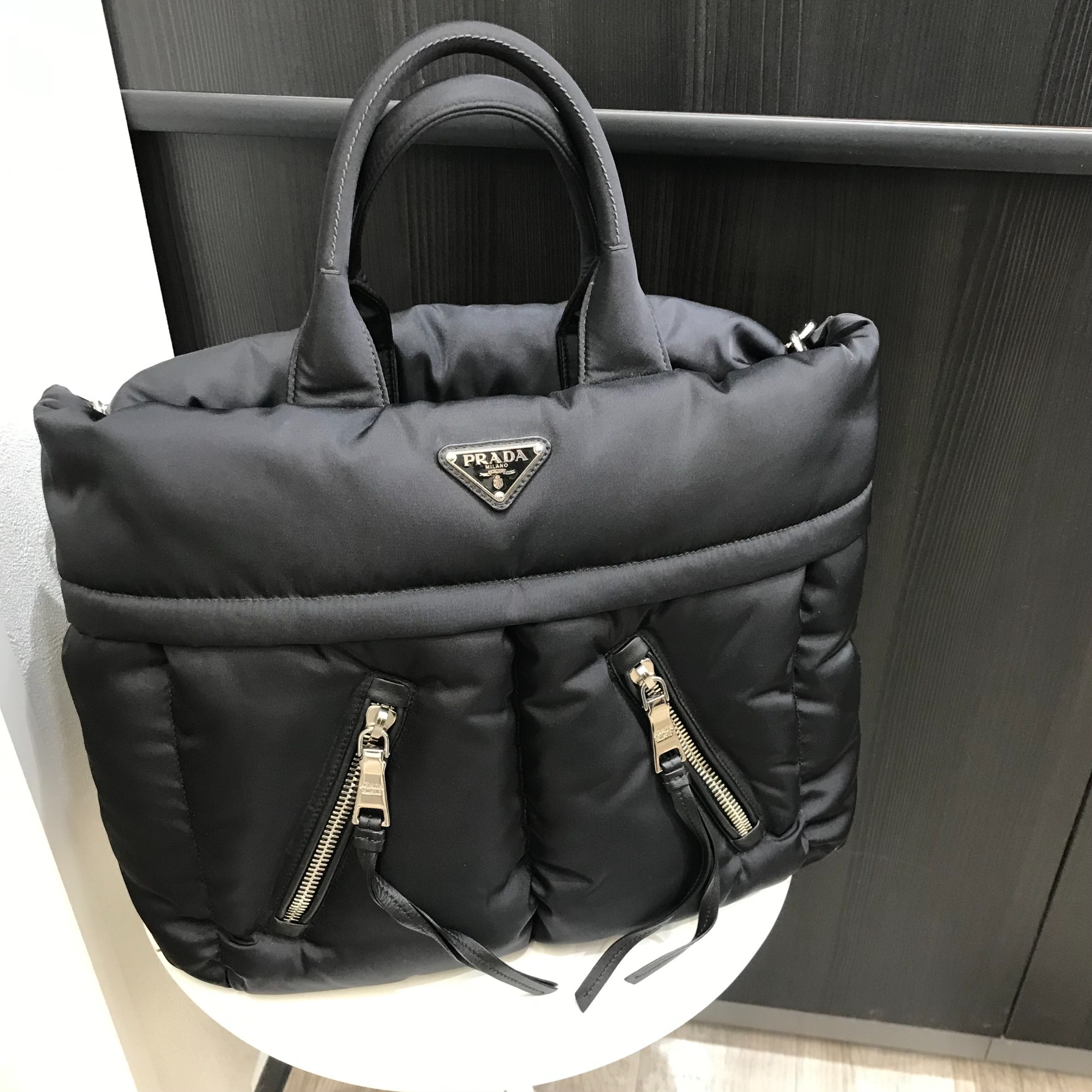 PRADA/プラダ】より【テスートボンバートートバッグ 】が買取入荷致しました！！[2024.05.23発行]｜トレファクスタイル八王子店｜洋服・古着の買取と販売の専門店｜トレジャーファクトリー（トレファク）のファッションリユース