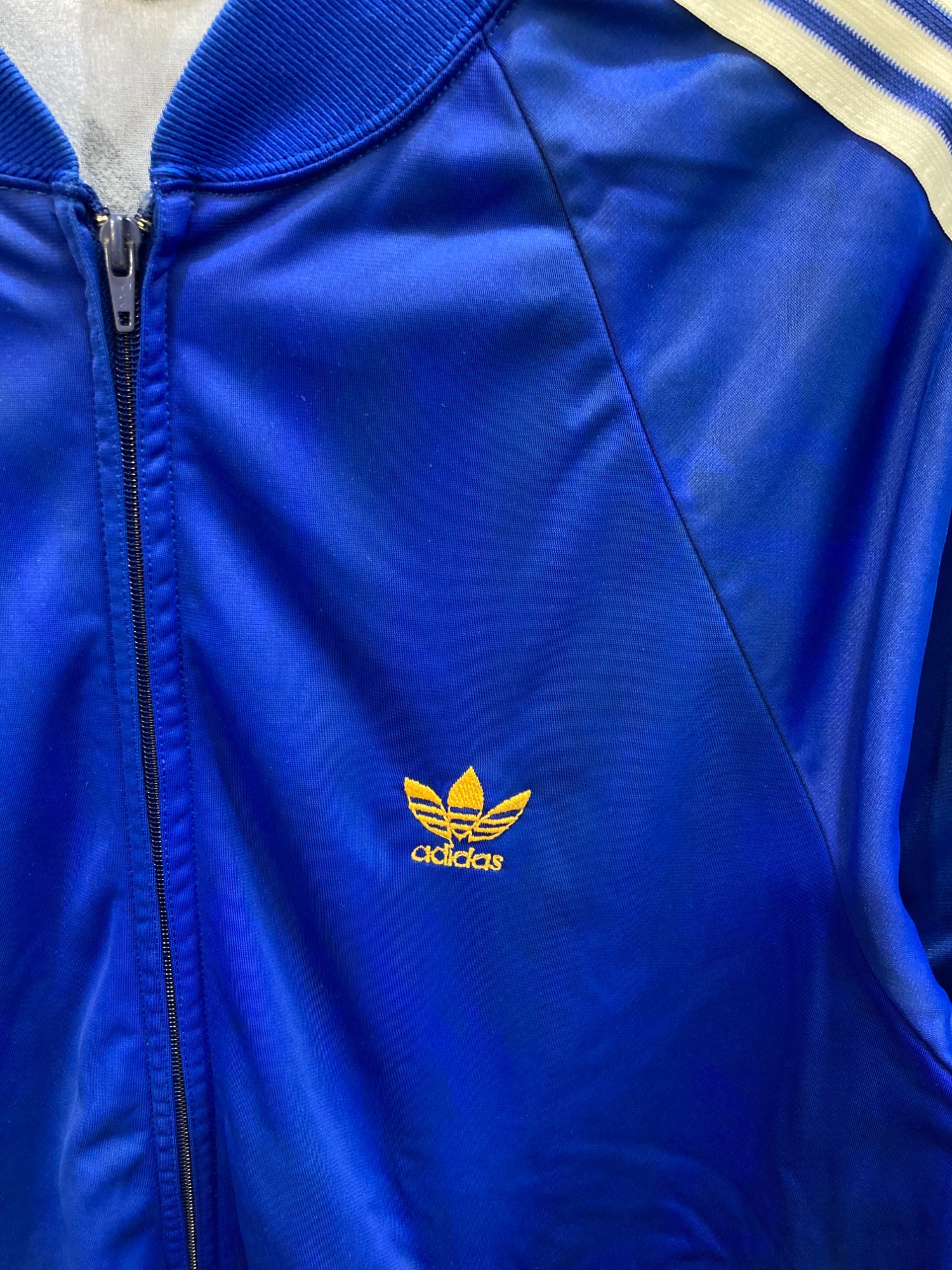 adidas/アディダス】からヴィンテージトラックジャケットをご紹介