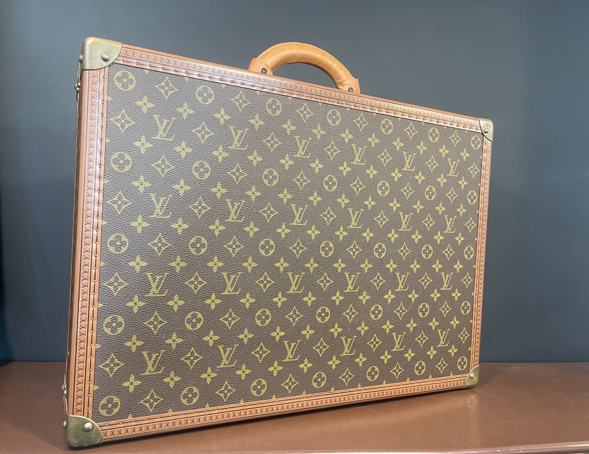 LOUIS VUITTON/ルイ ヴィトン】よりビステン55が買取入荷致しました