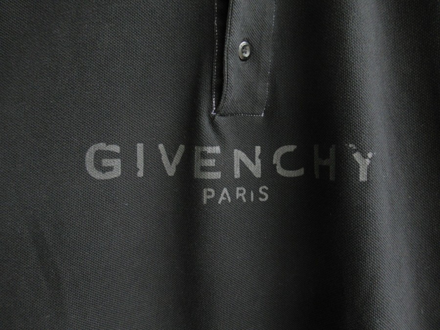 GIVENCHY / ジバンシィ】フロントロゴポロシャツ入荷しております