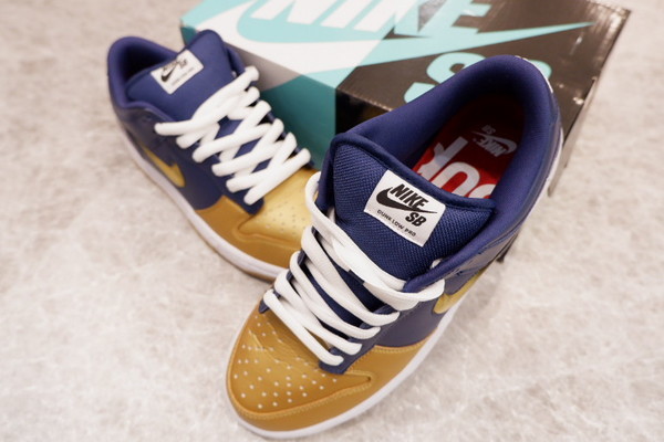 Supreme × Nike SB/シュプリーム×ナイキエスビー】Dunk Low Jewel Gold