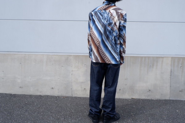 ISSEY MIYAKE MEN/イッセイミヤケ メン】地層柄マルチストライプ変形