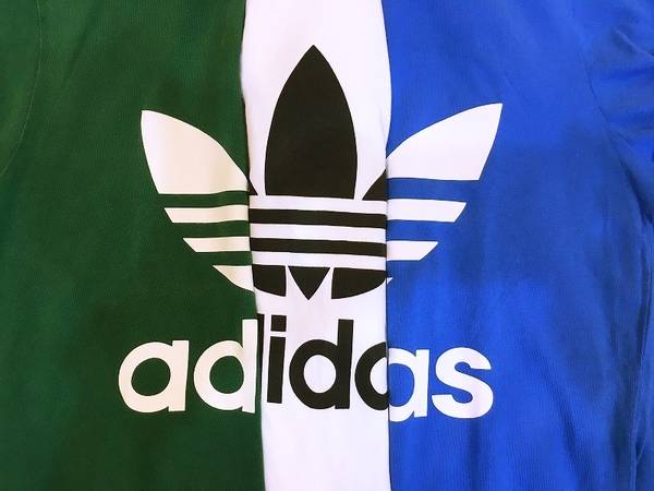 「adidasのアディダス 」