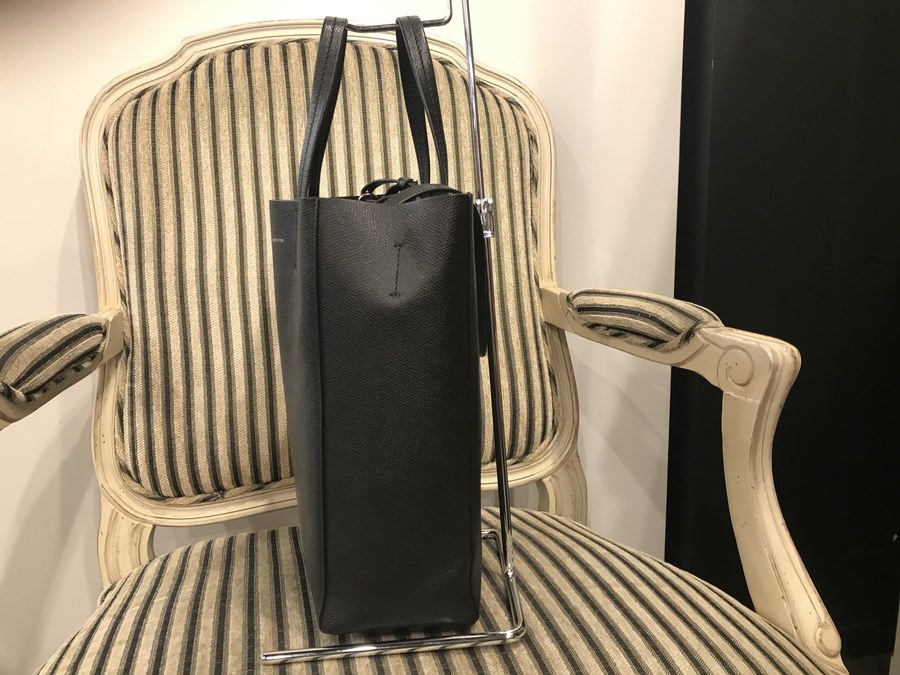 CELINE/セリーヌ】よりバーティカルカバスモール＆縦型レザートート