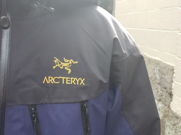 ARC'TERYX × BEAMS/アークテリクス×ビームス】シータARジャケットが