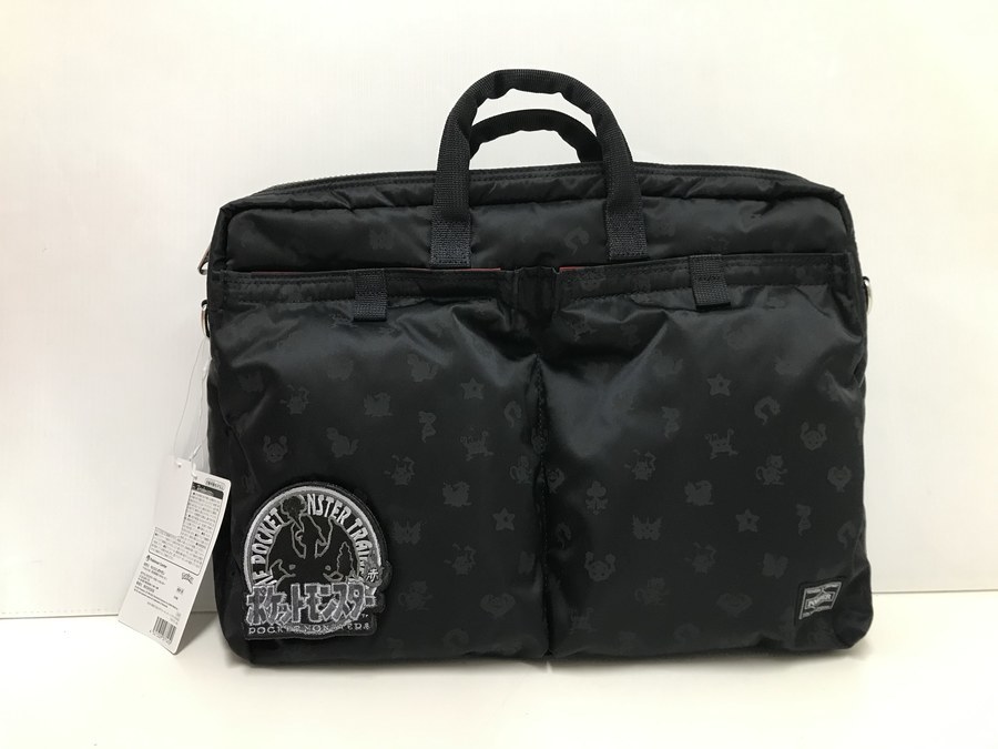 大人気小物ブランド【PORTER / ポーター】2WAY BRIEFCASE (ポケモン 赤)  を買取入荷いたしました。[2022.07.30発行]｜トレファクスタイル戸越銀座店｜洋服・古着の買取と販売の専門店｜トレジャーファクトリー（トレファク）のファッションリユース