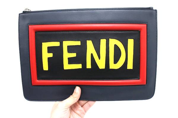 【最終価格】（新品・未使用品）フェンディ FENDI ボキャブラリー THINK FENDI クラッチバッグ ハンドバッグ カーフスキン レザー ブルー 7VA350 箱付 セカンドバッグ