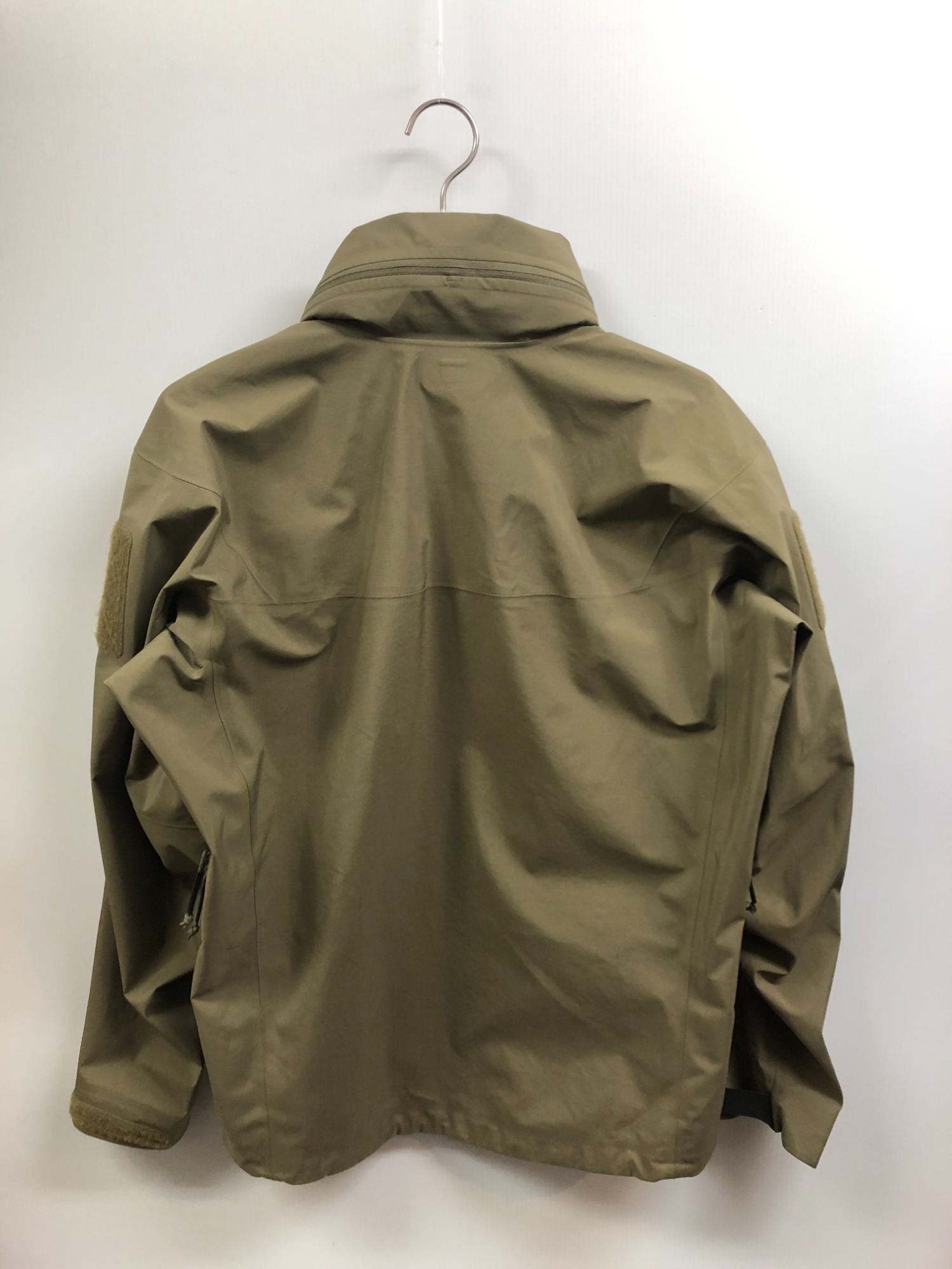 ARC'TERYX LEAF】 ALPHA JACKET GEN 1 お買取り入荷致しました 