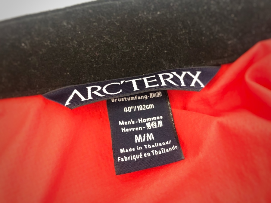 ARC'TERYX ／アークテリクス】よりバックロゴナイロンジャケット入荷