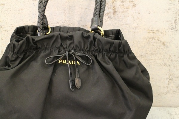 PRADA/プラダ】2WAYギャザーナイロンバッグ 買取入荷[2020.08.08発行]｜トレファクスタイル横浜都筑店｜洋服・古着の買取と販売の専門店｜トレジャーファクトリー（トレファク）のファッションリユース