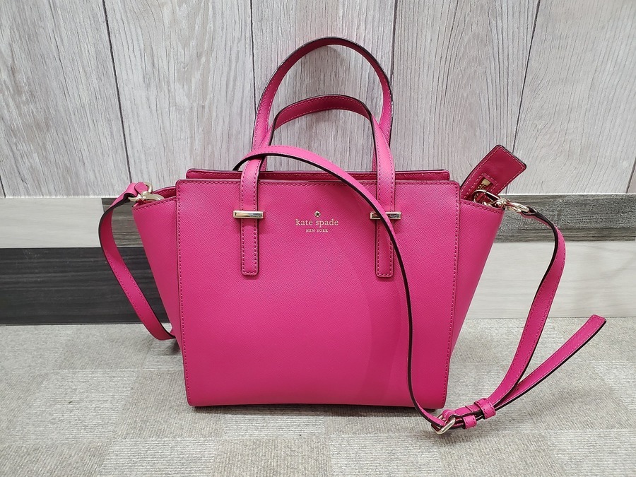 「ラグジュアリーブランドのkate spade 」