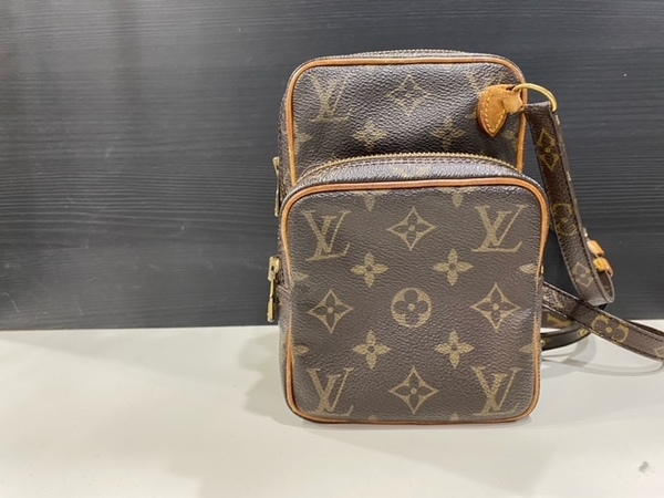 「ラグジュアリーブランドのLOUIS VUITTON 　 」