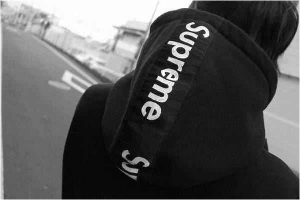 2016年モデル、、、SUPREME(シュプリーム)コラボアイテム続々入荷