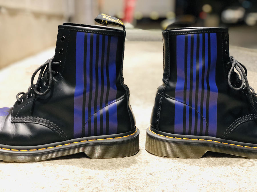 Dr.Martens × Needles/ドクターマーチン×ニードルズ 】スペシャル8ホールストライプブーツが買取入荷。[2021.01.20発行]｜トレファクスタイル調布国領店｜洋服・古着の買取と販売の専門店｜トレジャーファクトリー（トレファク）のファッションリユース