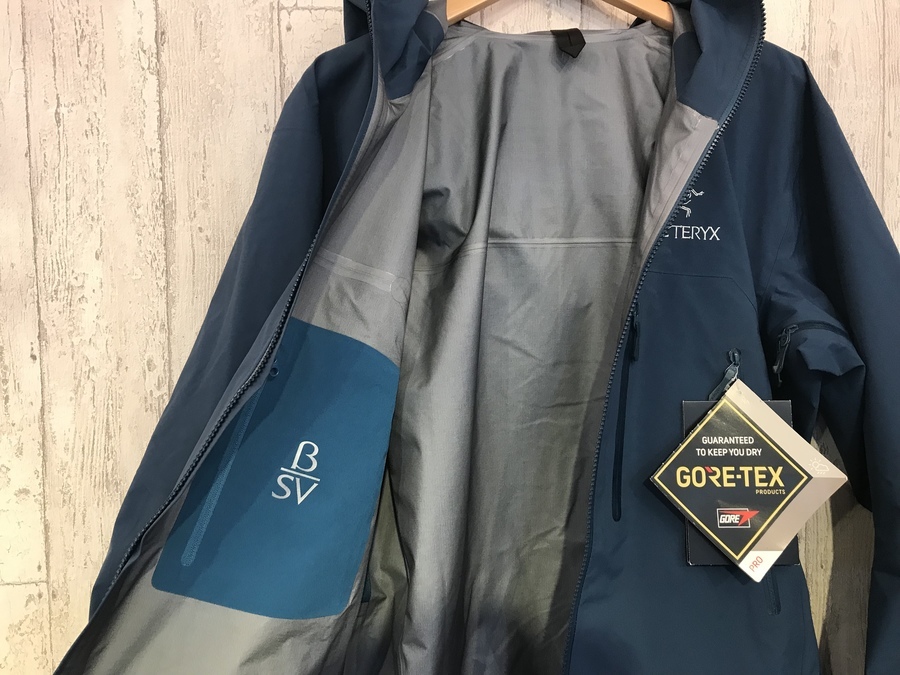 ARC'TERYX/アークテリクス】Beta SV Jacket Men'sが買取入荷[2022.08.08発行]｜トレファクスタイル調布国領店｜洋服・ 古着の買取と販売の専門店｜トレジャーファクトリー（トレファク）のファッションリユース