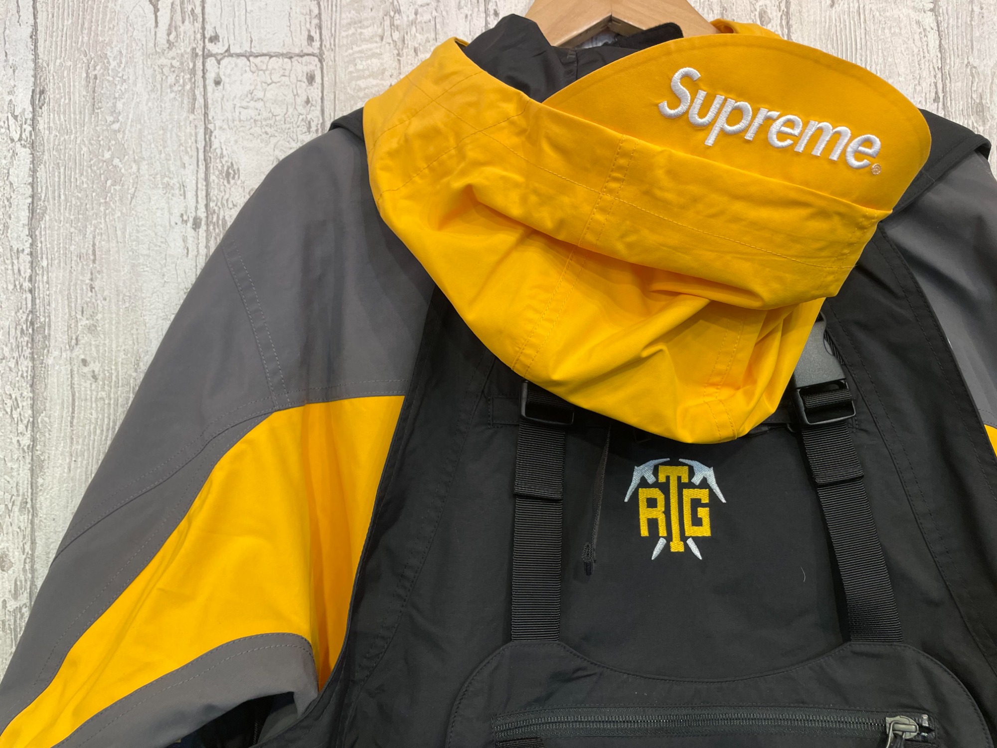 SUPREME × THE NORTH FACE】よりRTGジャケットベストが買取入荷