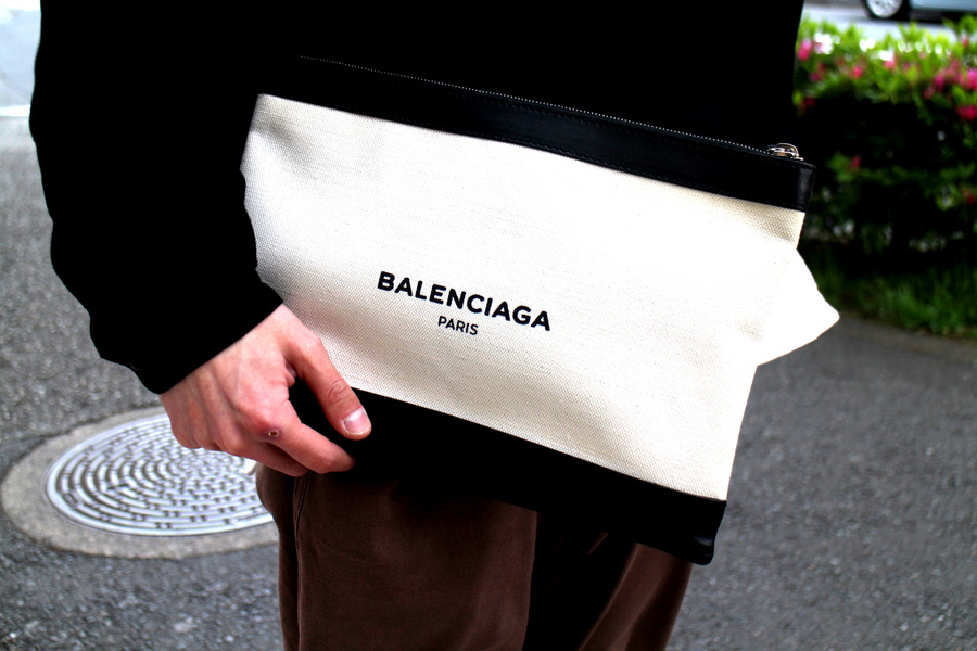 BALENCIAGA/バレンシアガ】NAVY CLIPクラッチバッグの入荷。[2020.04