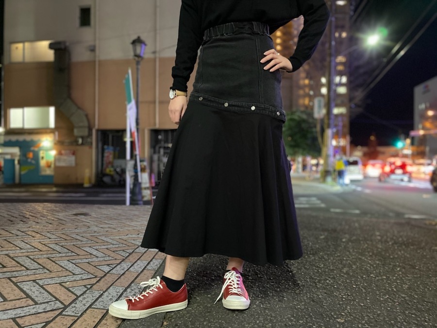 Ameri VINTAGE/アメリヴィンテージ】から【FLOWING DENIM SKIRT】が