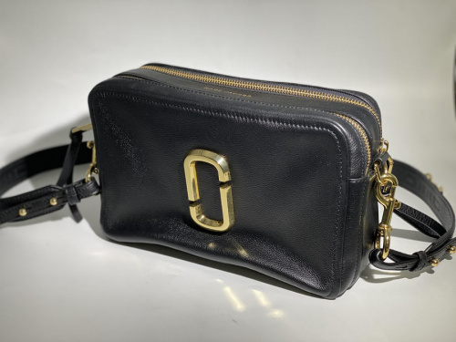 買取強化ブランド【MARC JACOBS/マークジェイコブス】から【ザ ソフトショット27 】が買取入荷です。[2021.03.14発行]｜トレファクスタイル東戸塚店｜洋服・古着の買取と販売の専門店｜トレジャーファクトリー（トレファク）のファッションリユース